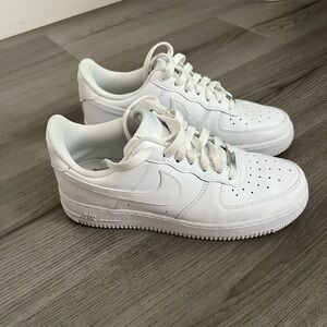 Women’s Nike Air Force 1 sneakers - size 8.5